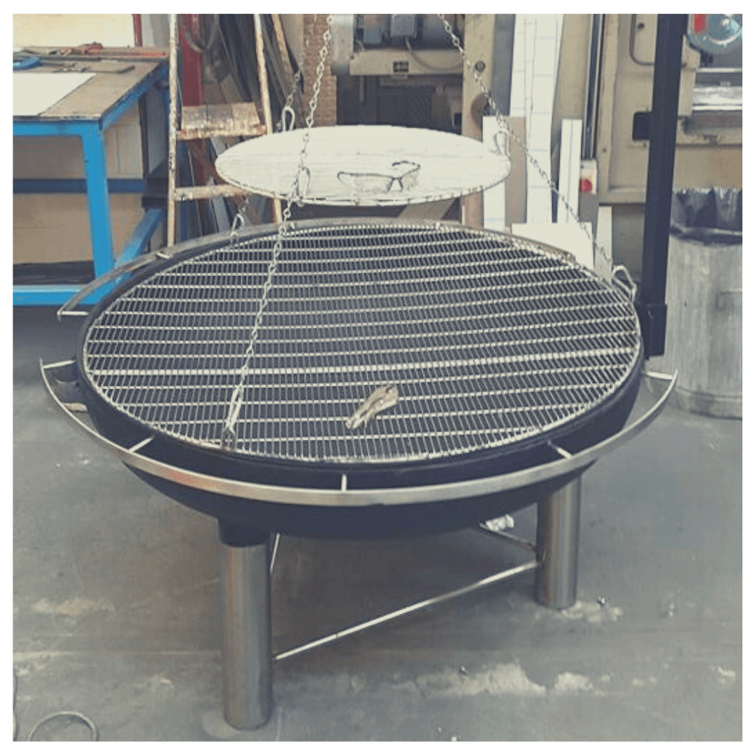 German Style Swinging bbq grill made to measure in the UK BBQ Mad